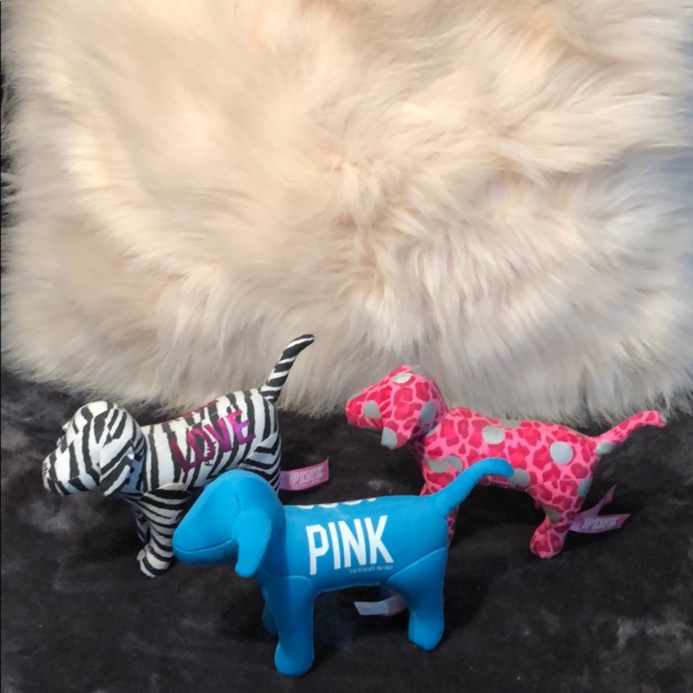 Victoria’s Secret Pink Stuff Dogs